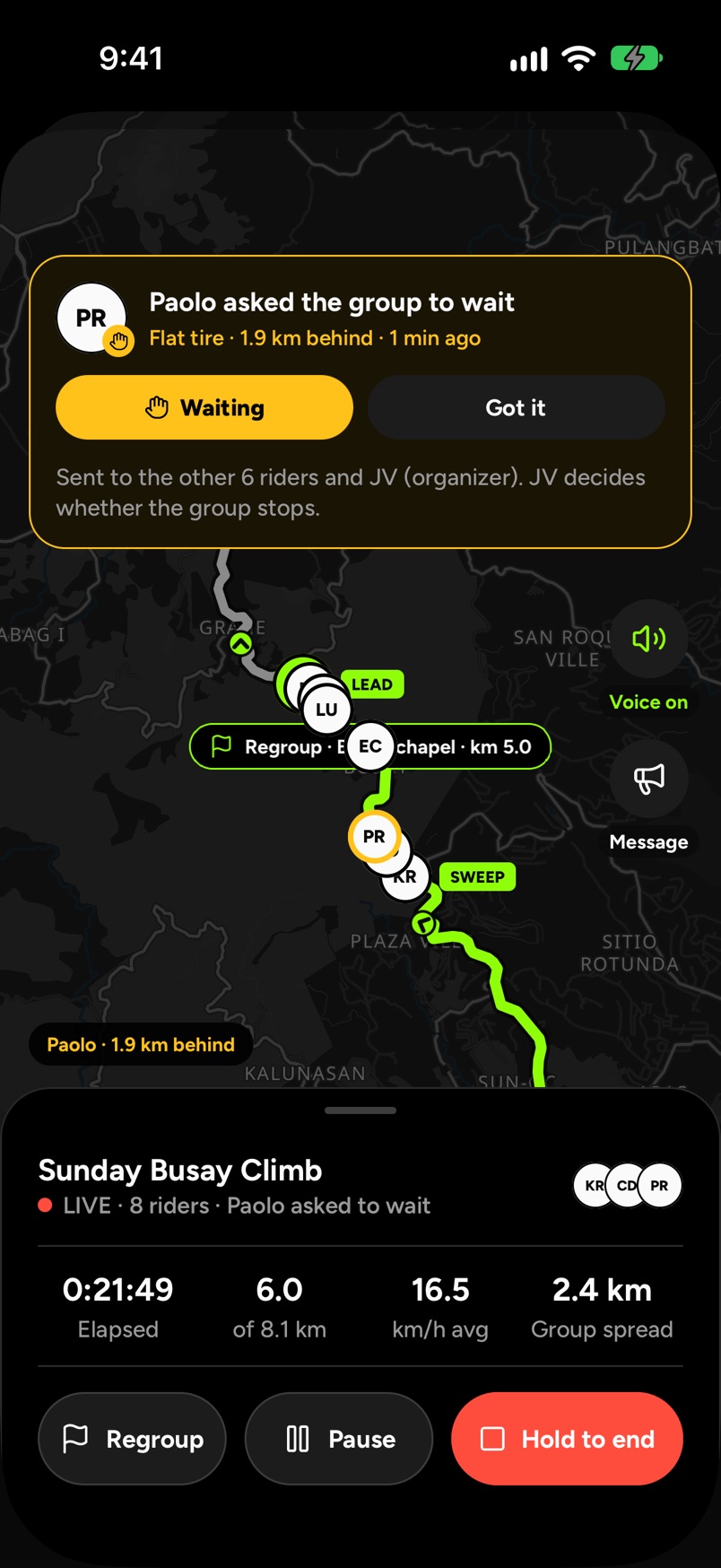 Live group ride: a rider asked the group to wait for a flat tire, with the regroup point on the map